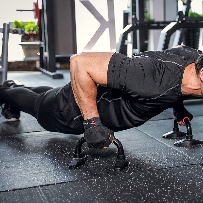 قفازات رياضية لكمال الأجسام ور - مراجعة Home Gym Weights وسعره